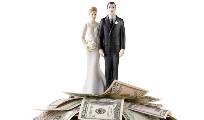 Pembicaraan Keuangan Ini Penting Sebelum Menikah